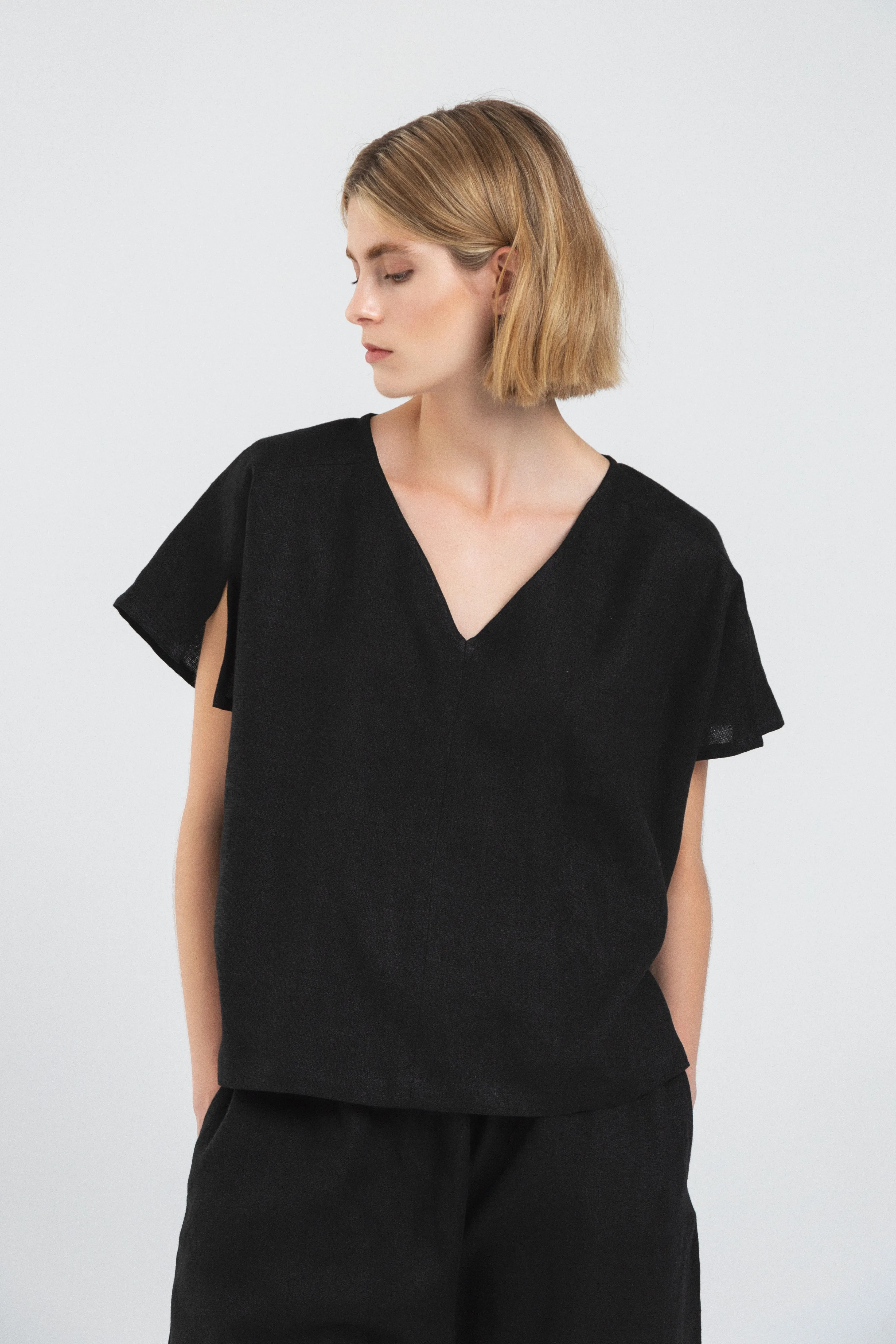 Anza Top in Black Striped Linen