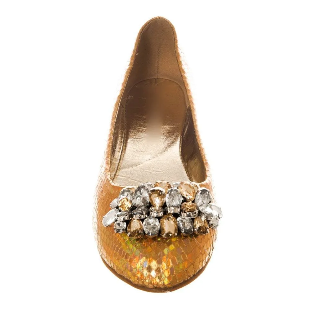 Flat Slip On Pump With Jewel Broach