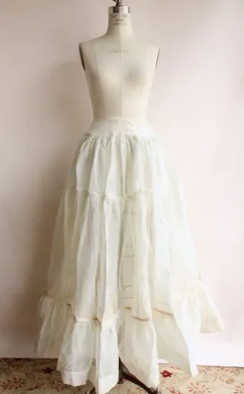 Vintage 1940s 1950s Winter White Gauze Pleated Crinoline